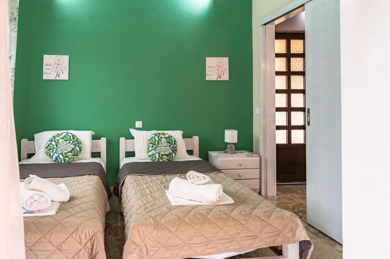 Ritsinia Apartments Aigio Bagian luar foto
